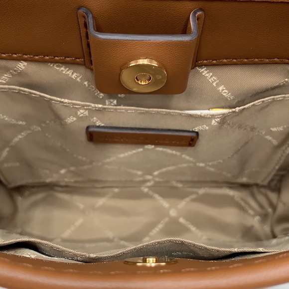 MICHAEL KORS Briley Small Logo Messenger Xbody Bag LUGGAGE MULTI COLOR - Picture 3 of 16